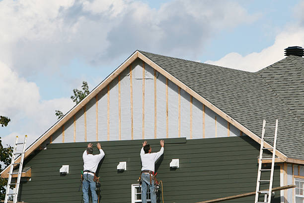 Professional Siding Installation technician working in Spencer, IN